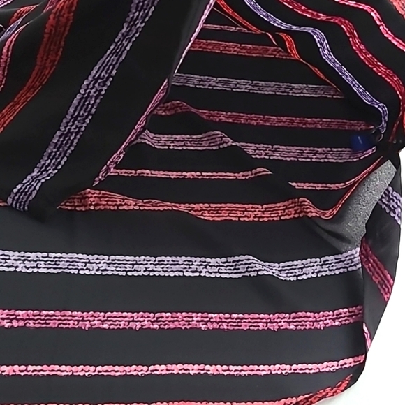 ⭐️3/ $3⭐️ APT. 9 Black Pink Purple Stripes Roll-Up Sleeves Zip Crew Collar Sz M - Picture 9 of 15